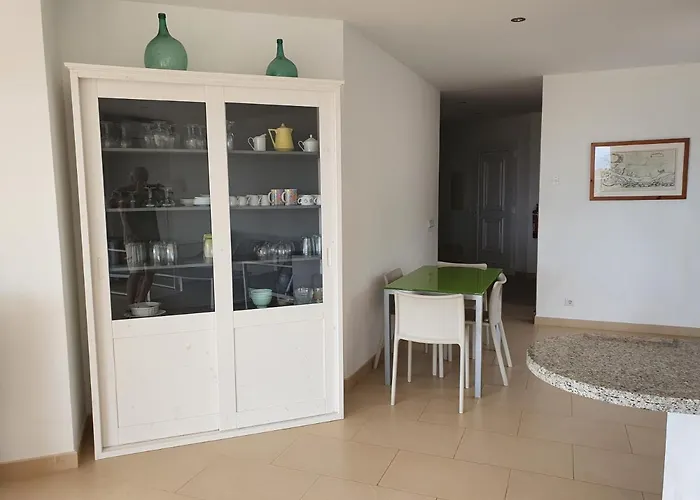 Ficula Nou Beachfront With Private Pool Вилла Пунта-Гросса