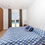 Ficula Nou Beachfront With Private Pool Вилла Пунта-Гросса