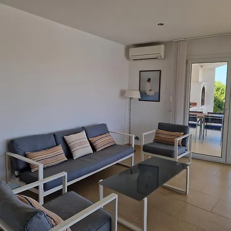 Ficula Nou Beachfront With Private Pool