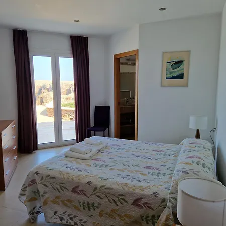 Villa Ficula Nou Beachfront With Private Pool *